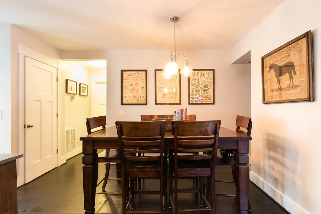 907 Burchwood Avenue Nashville TN 37216