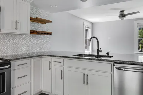 907 Burchwood Avenue Nashville TN 37216