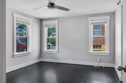 907 Burchwood Avenue Nashville TN 37216