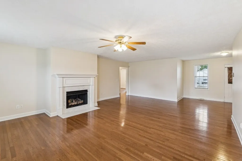 1011 Shirley Drive Lebanon TN 37087