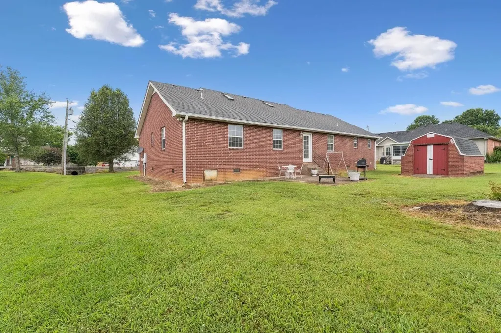 1011 Shirley Drive Lebanon TN 37087