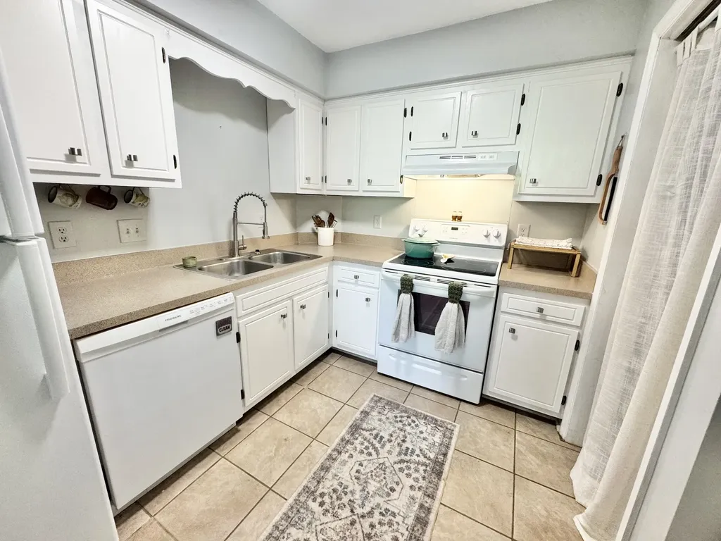 428 Stewarts Ferry Pike Nashville TN 37214