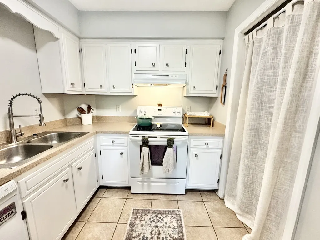 428 Stewarts Ferry Pike Nashville TN 37214