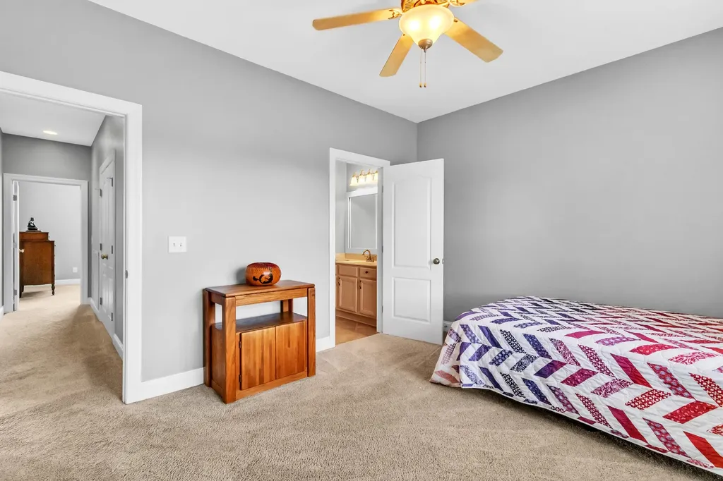 392 Holt Road Lebanon TN 37087