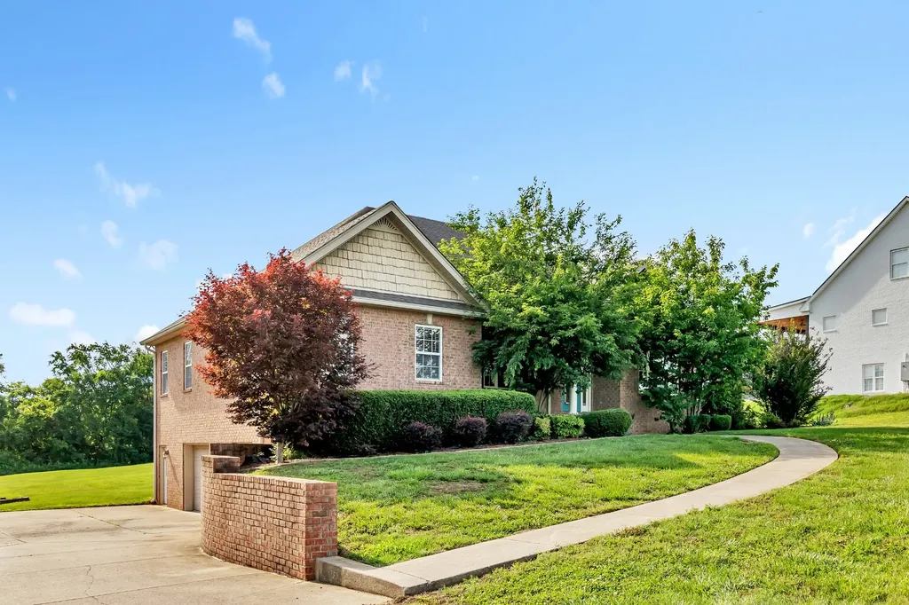 392 Holt Road Lebanon TN 37087