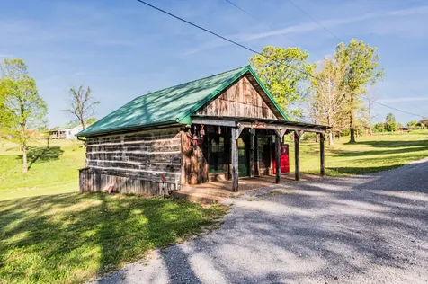 4880 State Route 176 Drakesboro KY 42337