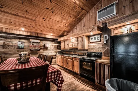 4880 State Route 176 Drakesboro KY 42337