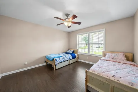 991 Wing Tip Circle Hopkinsville KY 42240