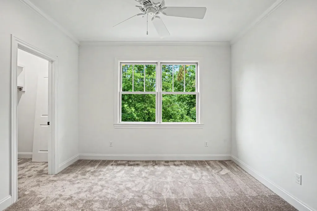5432 Knob Road Nashville TN 37209