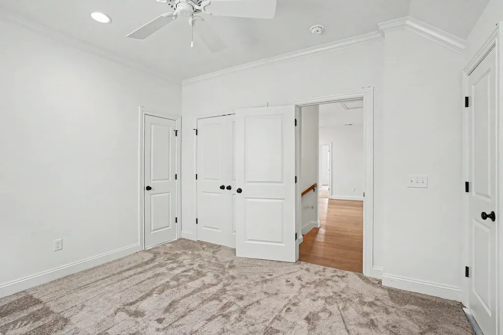 5432 Knob Road Nashville TN 37209