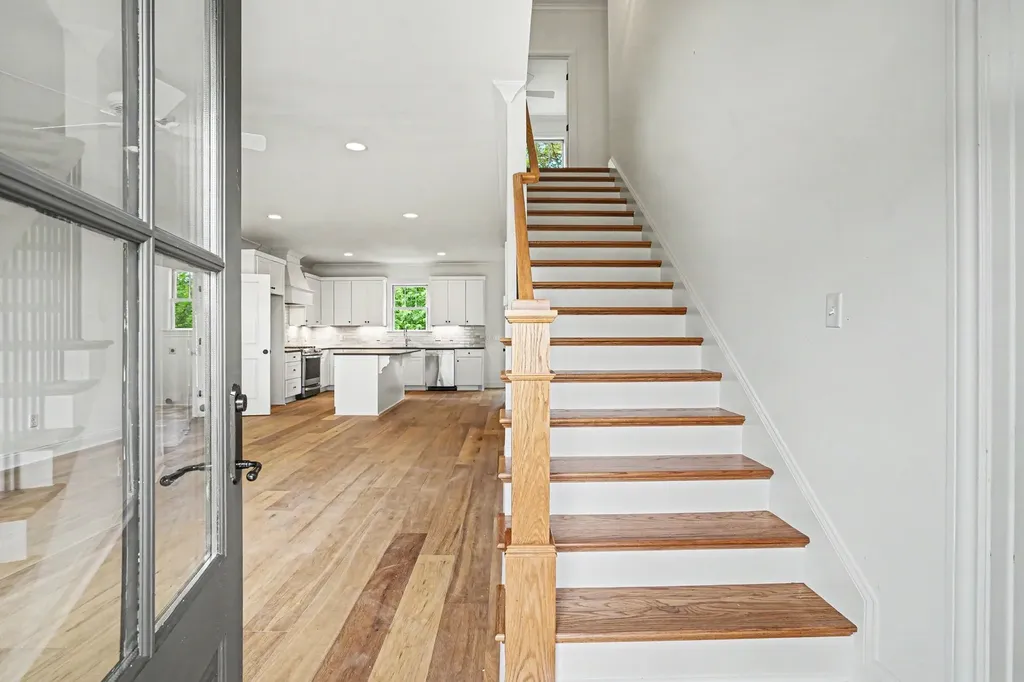 5432 Knob Road Nashville TN 37209