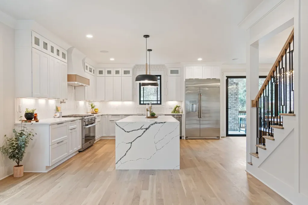 1240 Kenmore Place Nashville TN 37216
