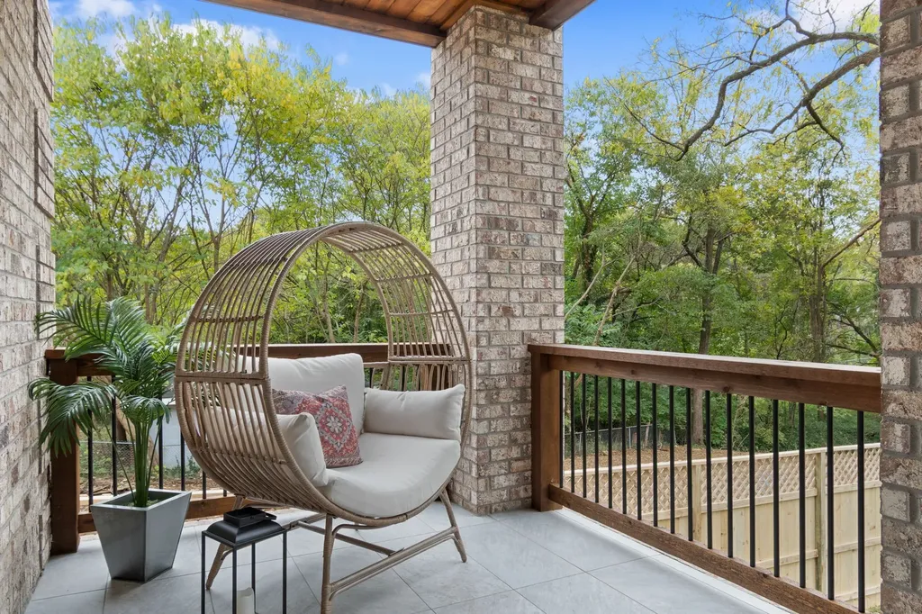 1240 Kenmore Place Nashville TN 37216