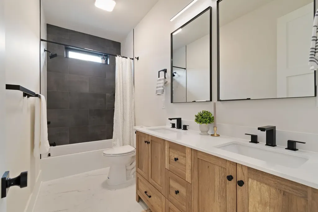 1240 Kenmore Place Nashville TN 37216