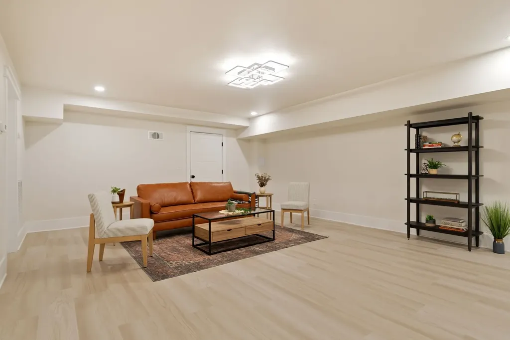1240 Kenmore Place Nashville TN 37216