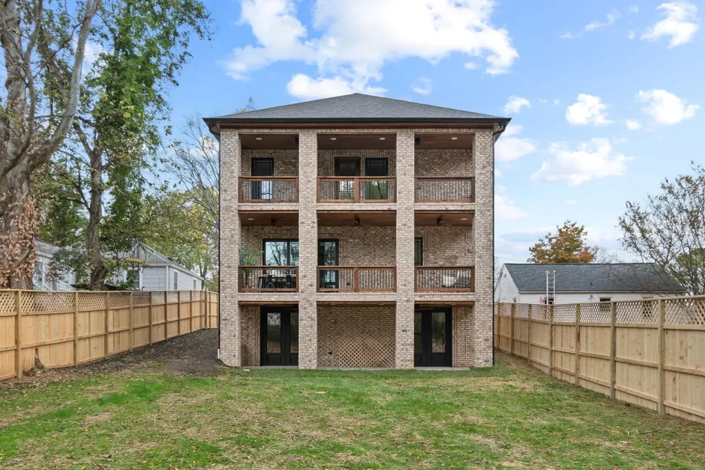 1240 Kenmore Place Nashville TN 37216