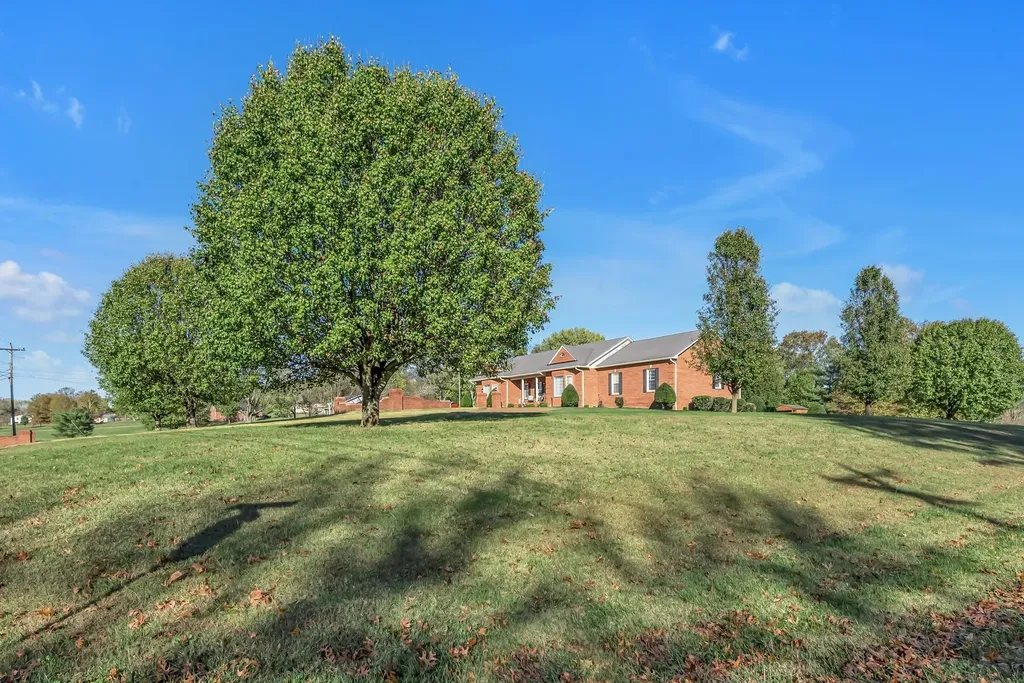 161 Graystone Drive Gallatin TN 37066