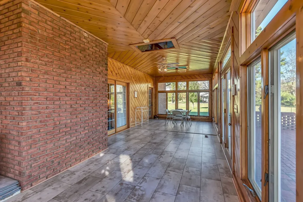 161 Graystone Drive Gallatin TN 37066