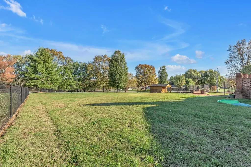 161 Graystone Drive Gallatin TN 37066