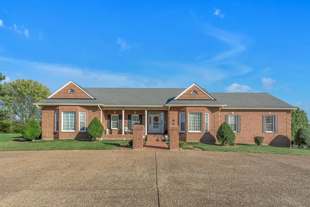 161 Graystone Drive Gallatin TN 37066