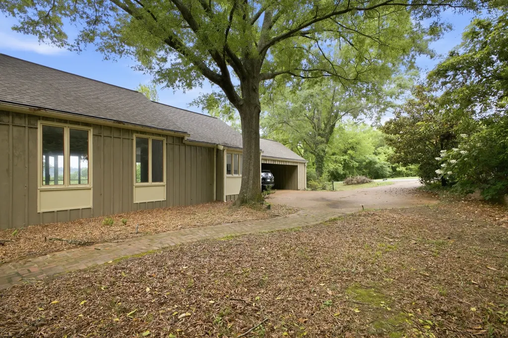 5612 Stanford Court Nashville TN 37215