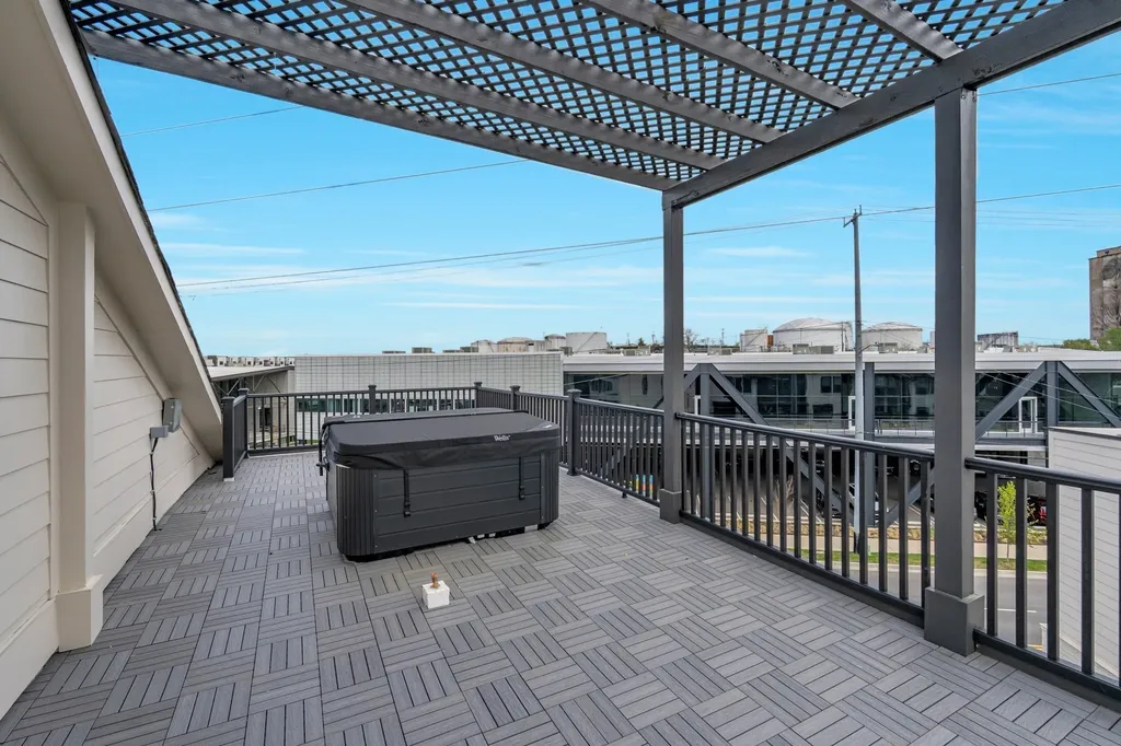 5301 Centennial Nashville TN 37209