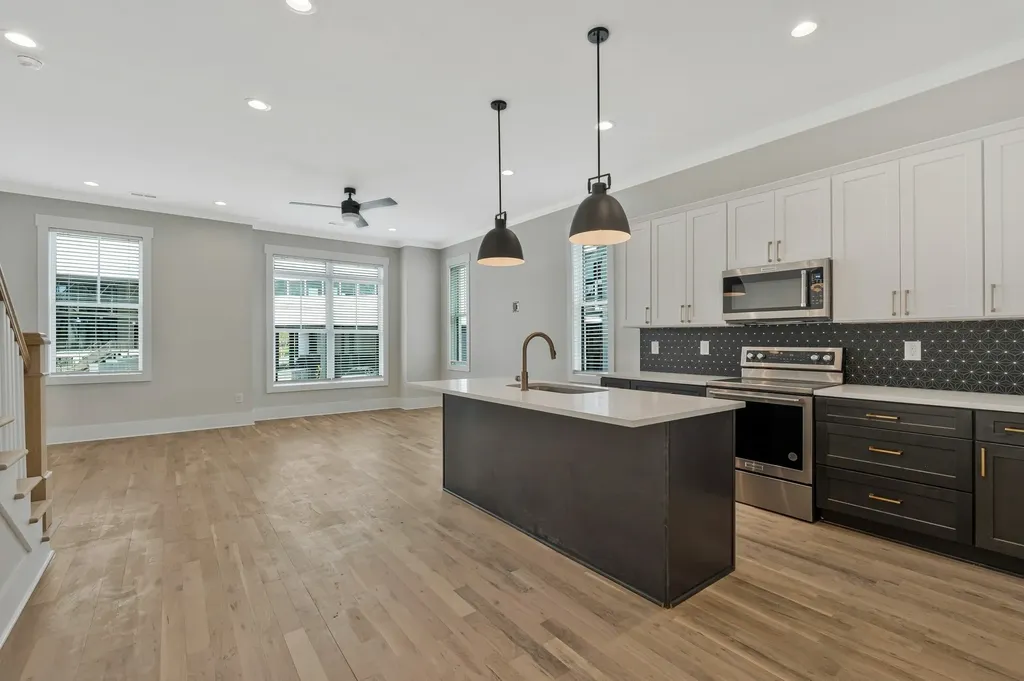 5301 Centennial Nashville TN 37209
