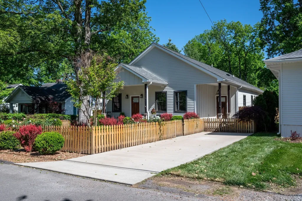 1429 Roberts Avenue Nashville TN 37206