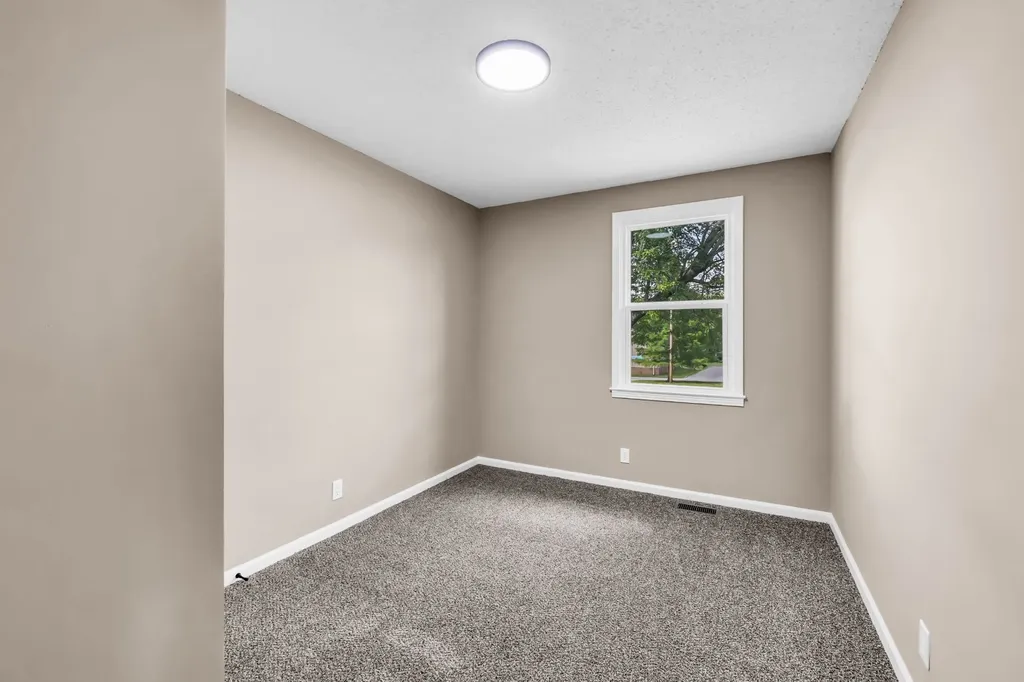 824 Garrettsburg Road Clarksville TN 37042