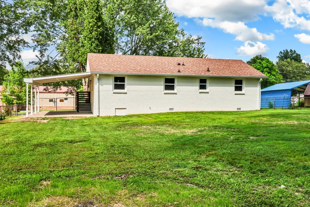 824 Garrettsburg Road Clarksville TN 37042