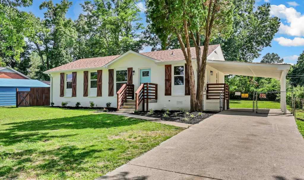 824 Garrettsburg Road Clarksville TN 37042