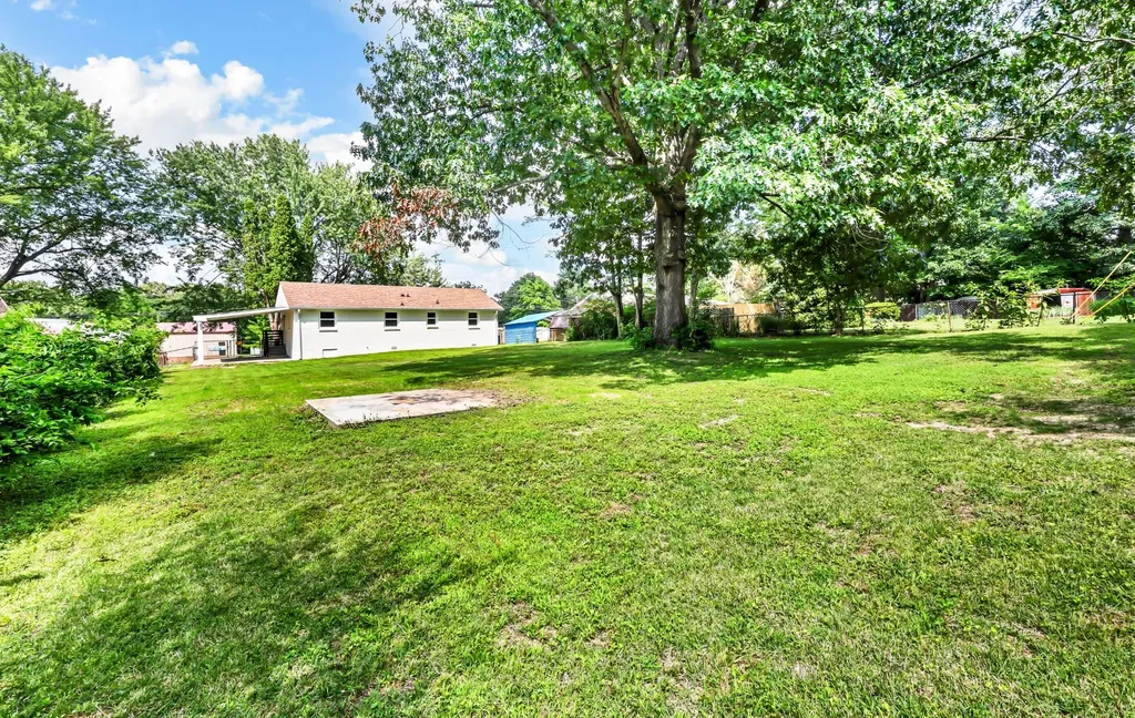 824 Garrettsburg Road Clarksville TN 37042