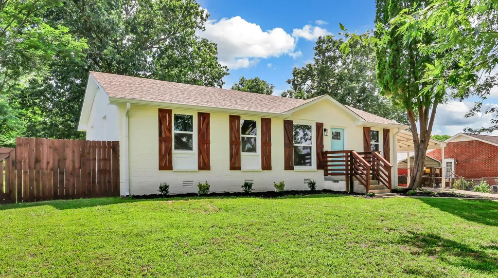 824 Garrettsburg Road Clarksville TN 37042