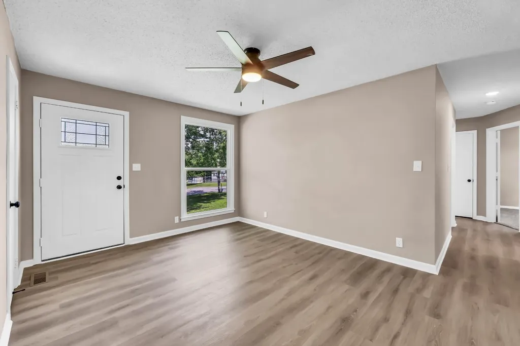 824 Garrettsburg Road Clarksville TN 37042