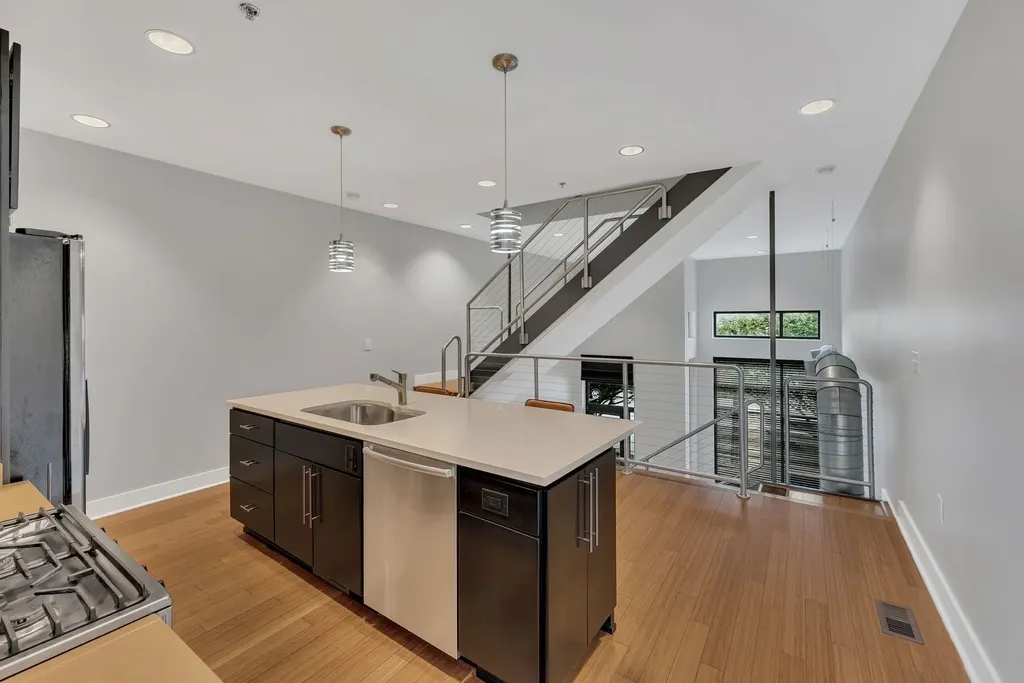 1100 Russell Street Nashville TN 37206