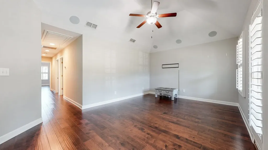 7380 Old Harding Pike Nashville TN 37221