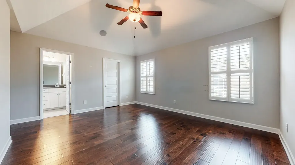 7380 Old Harding Pike Nashville TN 37221