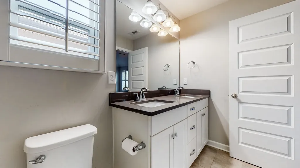 7380 Old Harding Pike Nashville TN 37221