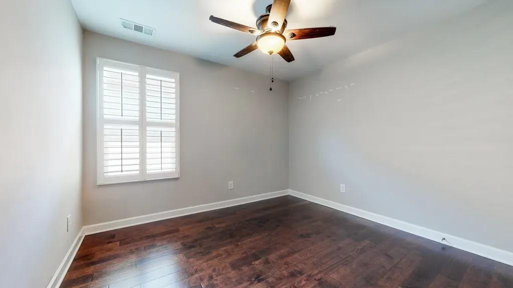 7380 Old Harding Pike Nashville TN 37221
