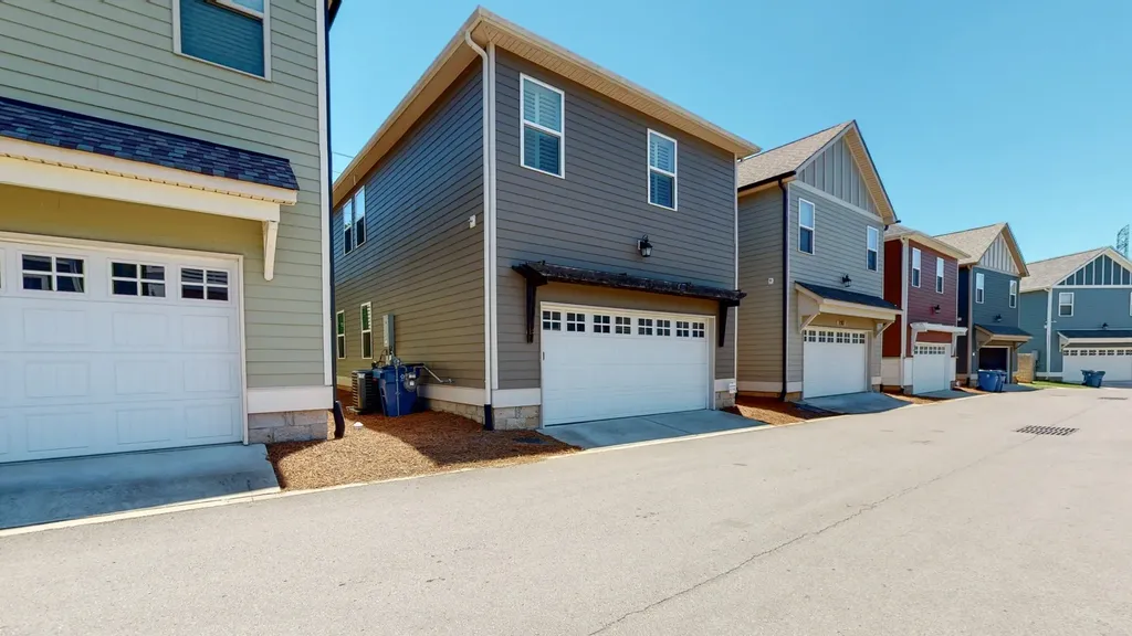 7380 Old Harding Pike Nashville TN 37221