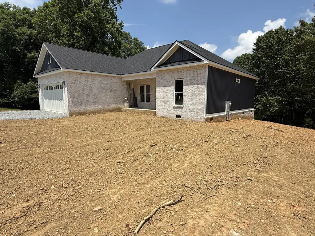 470 Powers Boulevard Waverly TN 37185