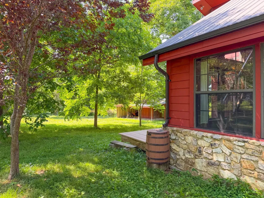 3800 Salem Road Minor Hill TN 38473