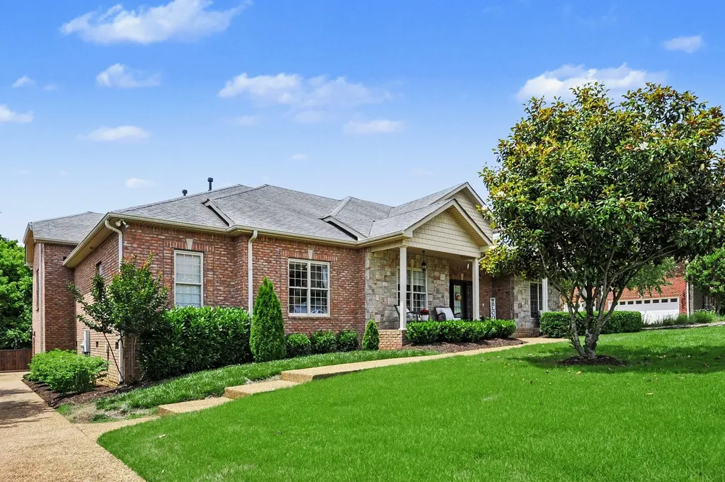 1007 Del Ray Trail Hendersonville TN 37075