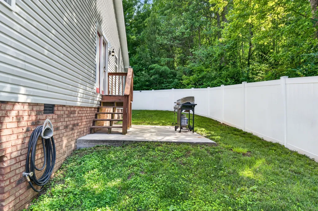 1234 Quail Hollow Circle Cookeville TN 38501