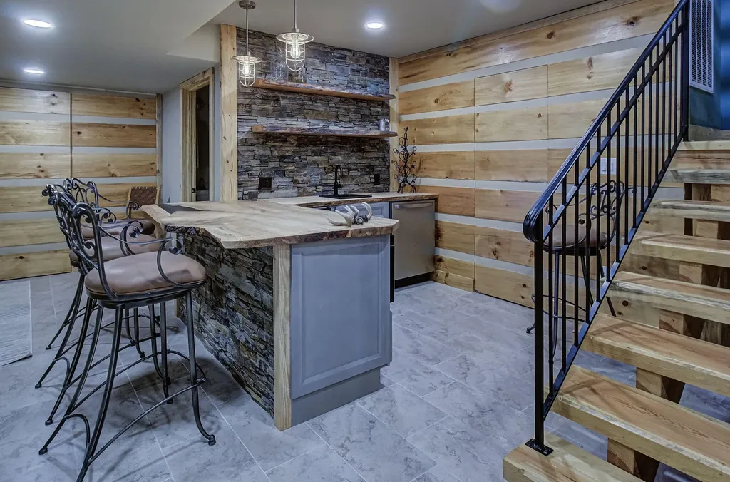 625 Cane Creek Mountain Road Tellico Plains TN 37385