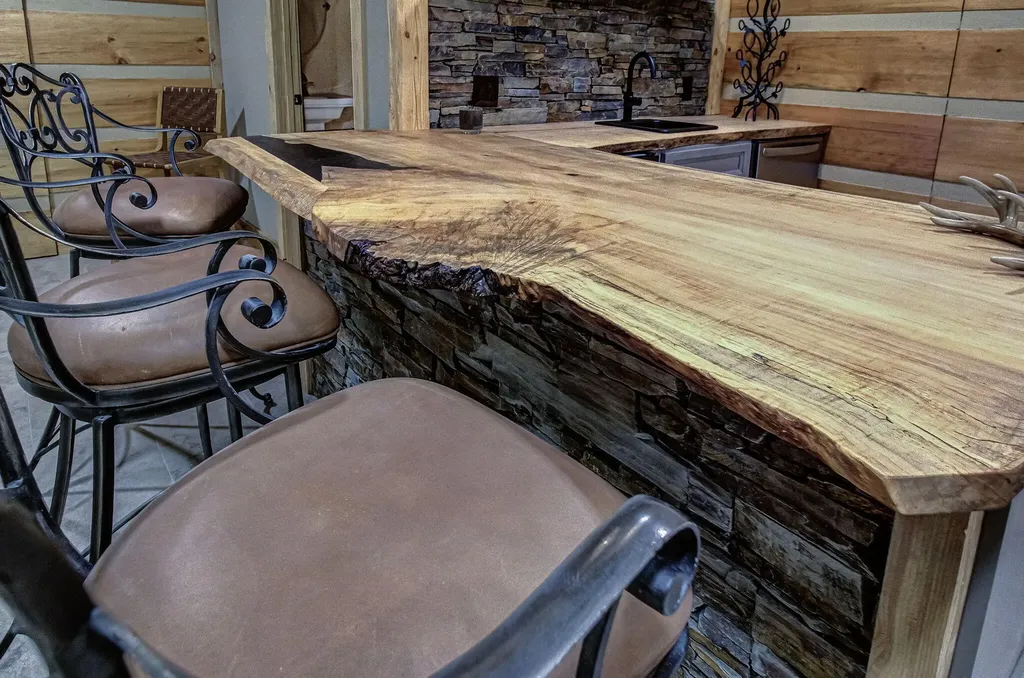 625 Cane Creek Mountain Road Tellico Plains TN 37385