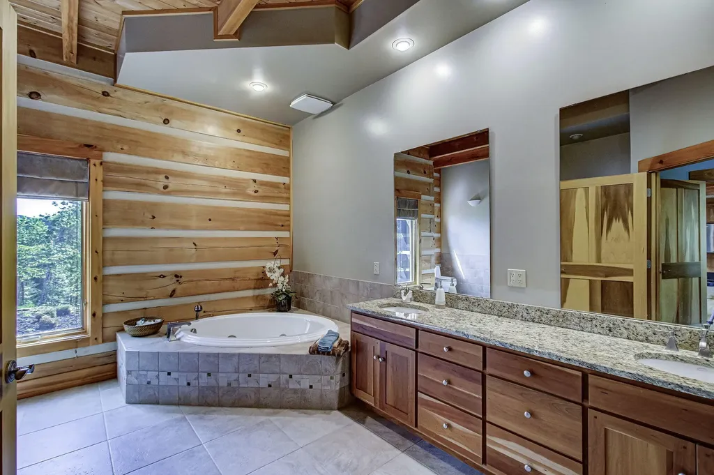 625 Cane Creek Mountain Road Tellico Plains TN 37385