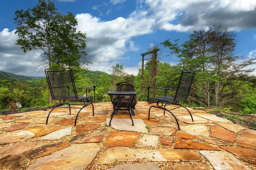 625 Cane Creek Mountain Road Tellico Plains TN 37385