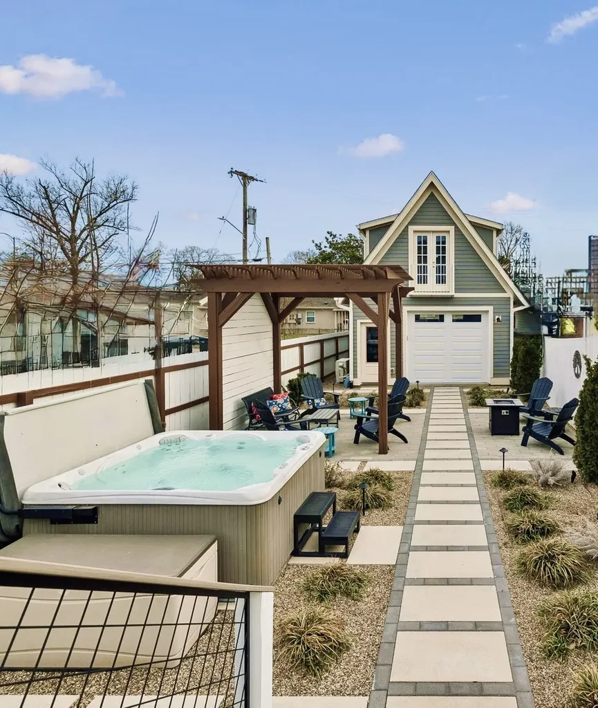 600B Fatherland Street Nashville TN 37206