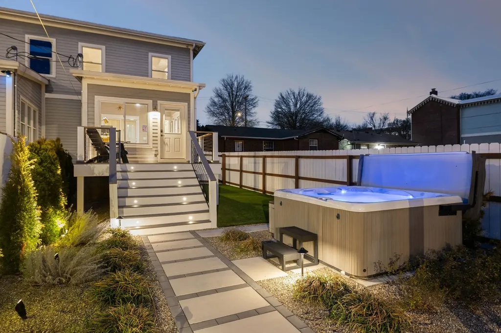 600B Fatherland Street Nashville TN 37206